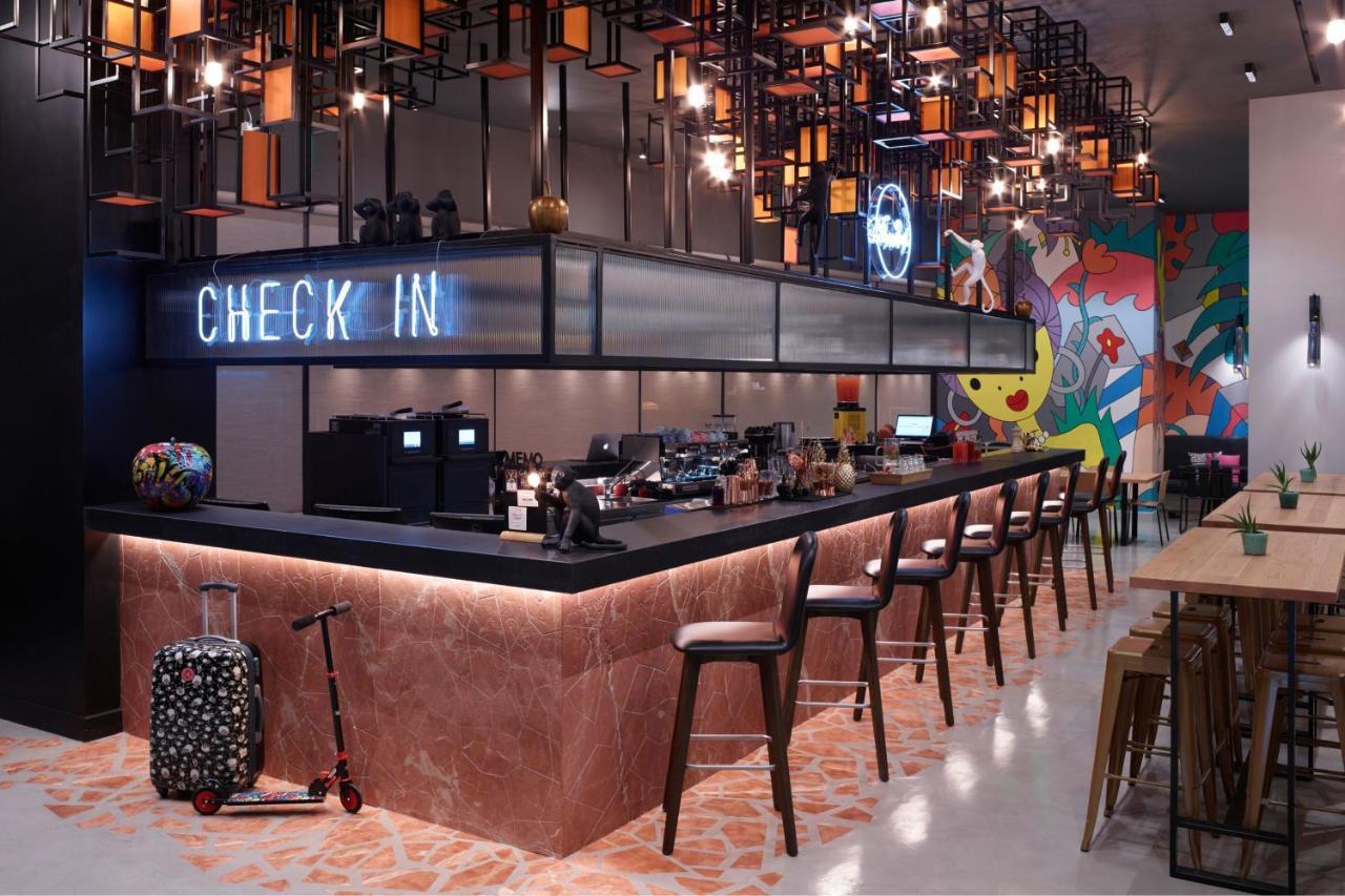 Hotel Moxy 3*
